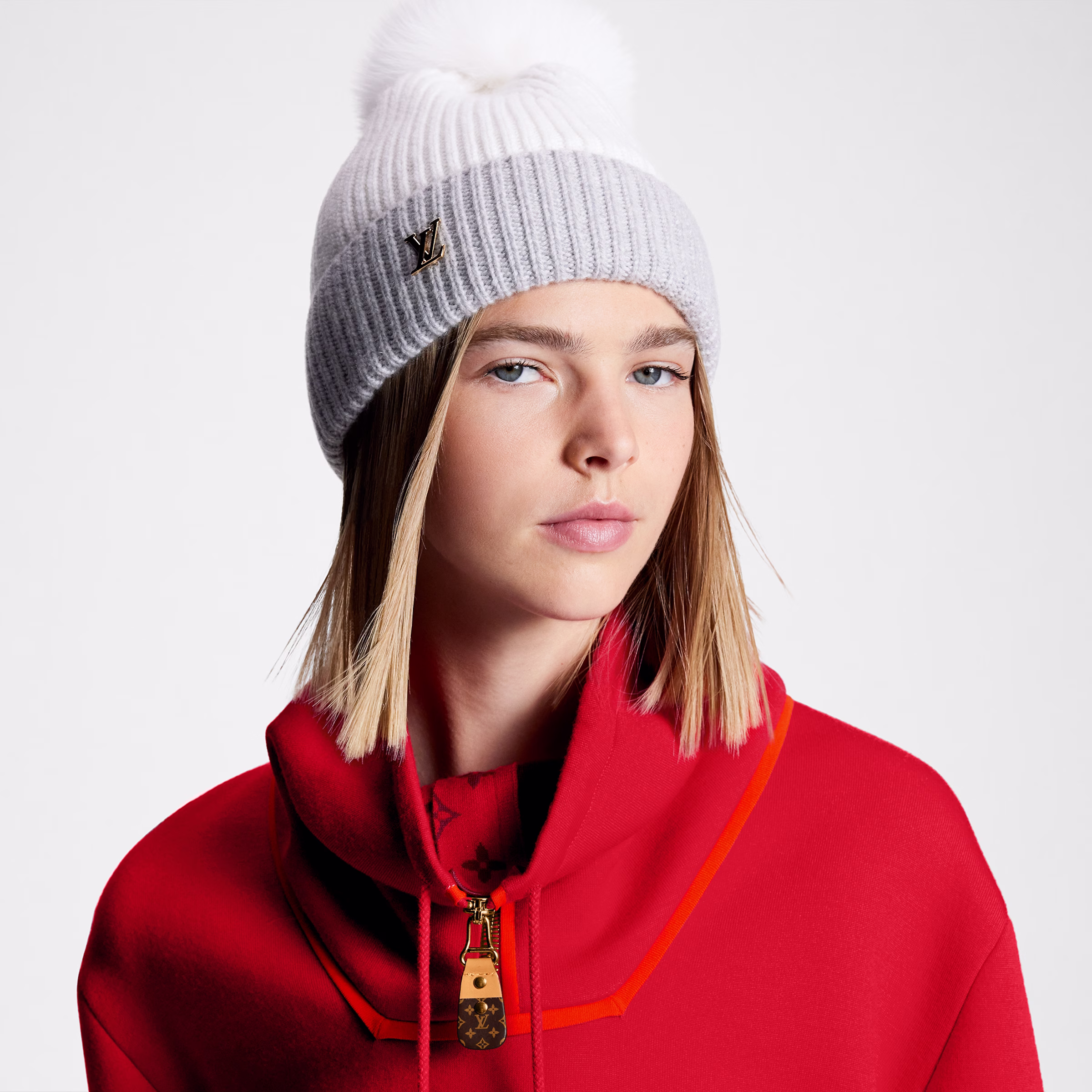 Copie de Copie de louis-vuitton-bonnet-lv-cold-spark-s00-chapeaux-et-gants--M79255_PM1_Worn view